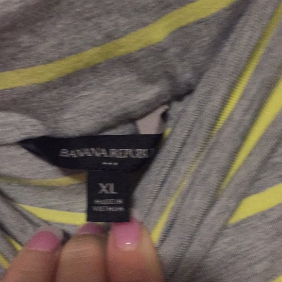 Gray and Yellow Banana Republic Factory top - Picture 4 of 4